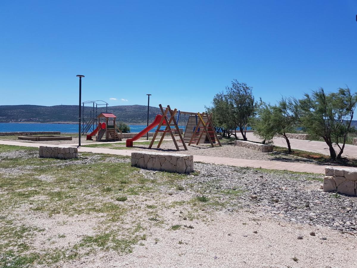 Green Point Paklenica Starigrad Paklenica Exteriör bild
