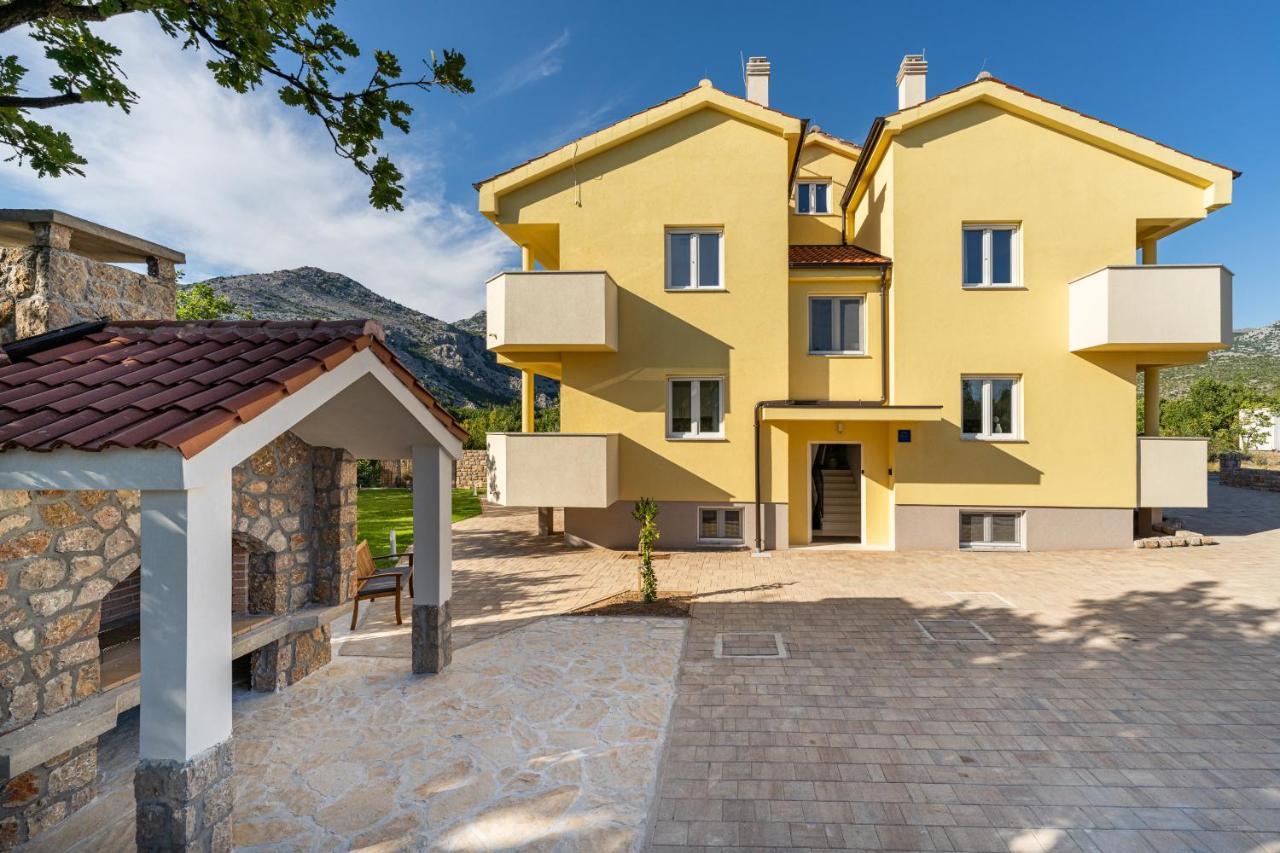 Green Point Paklenica Starigrad Paklenica Exteriör bild